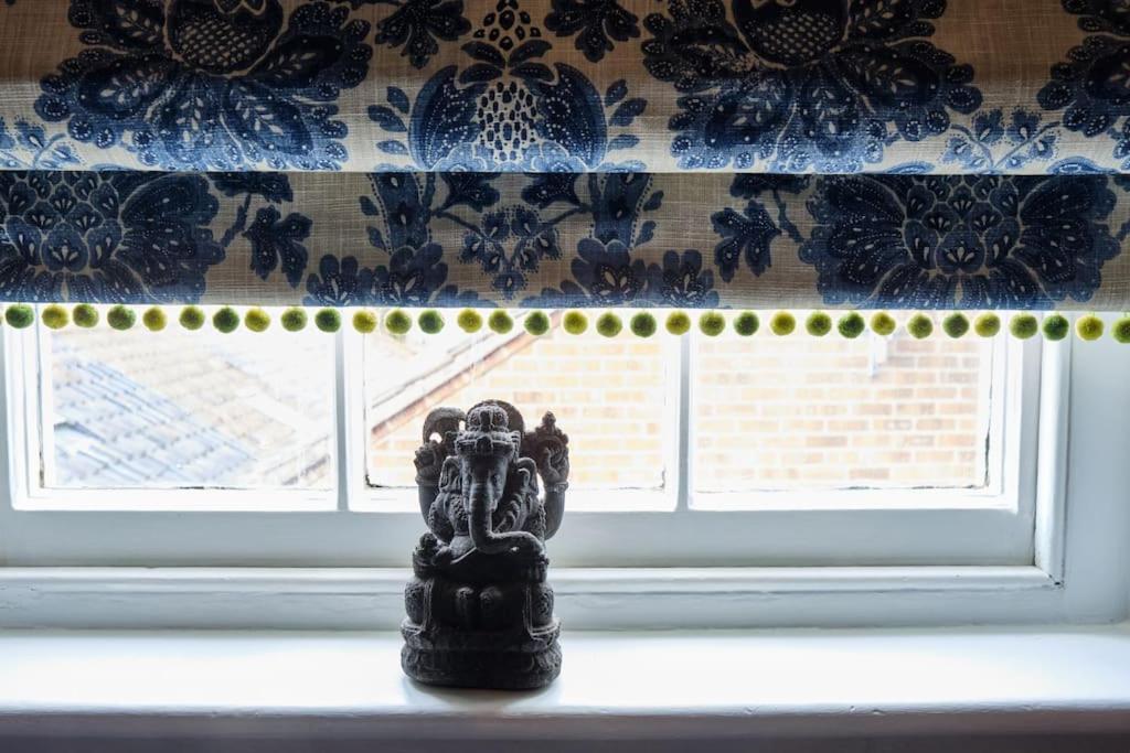 Sarah'S - A Townhouse Apartment In Georgian Holt ホルト エクステリア 写真