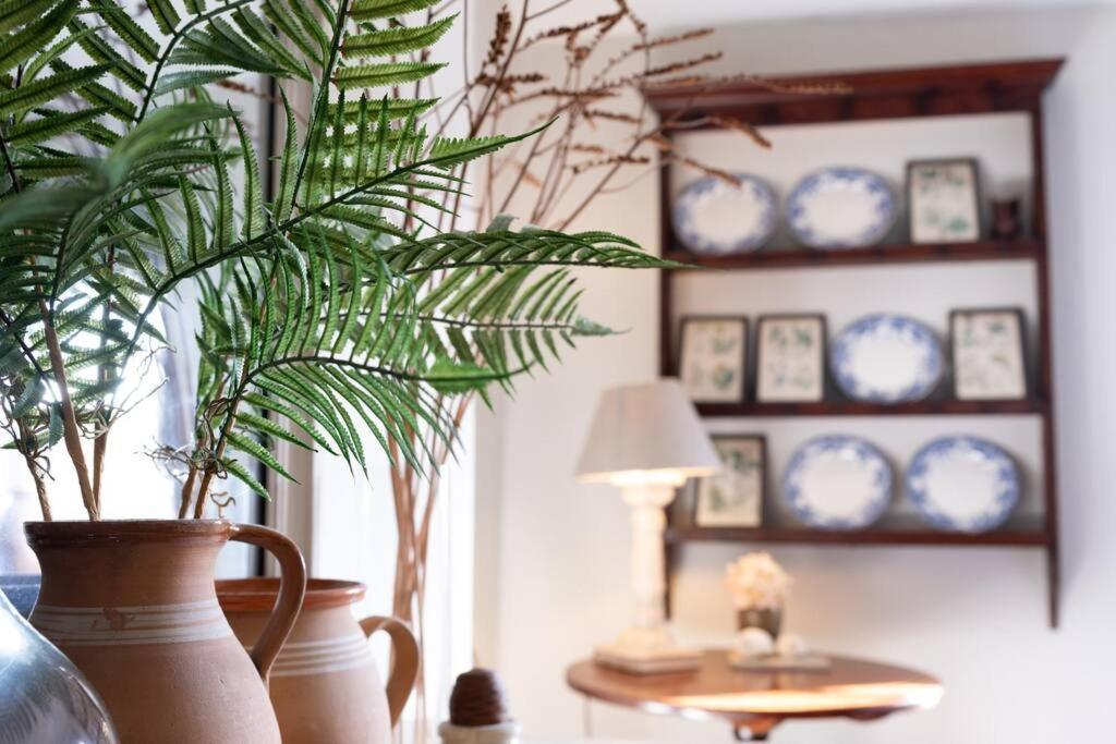 Sarah'S - A Townhouse Apartment In Georgian Holt ホルト エクステリア 写真