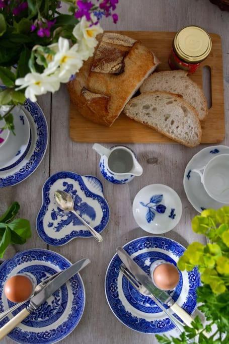 Sarah'S - A Townhouse Apartment In Georgian Holt ホルト エクステリア 写真