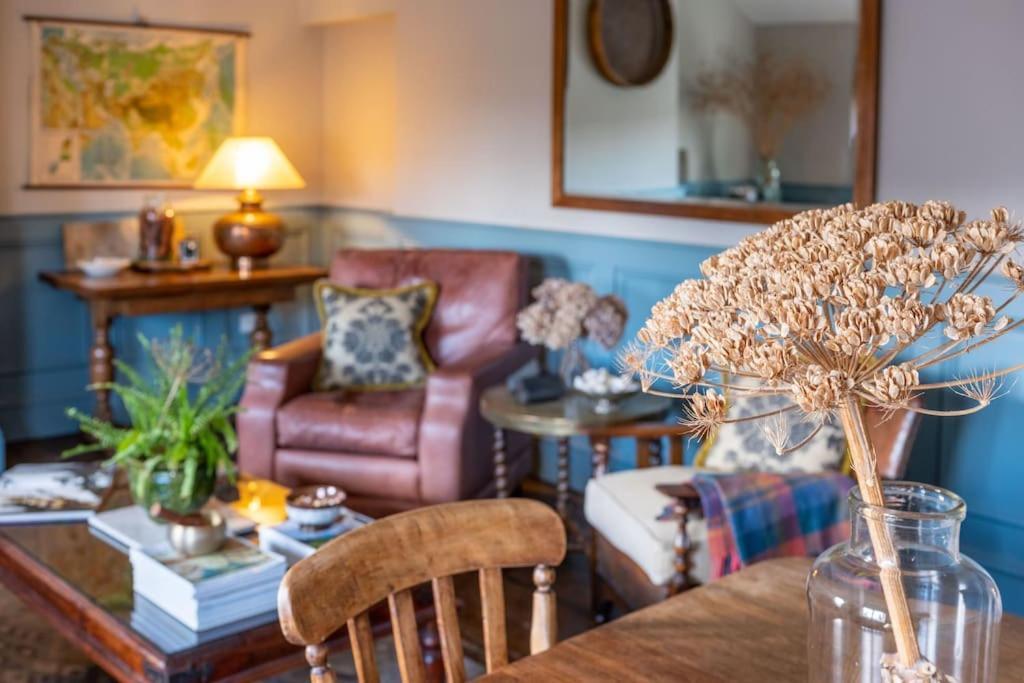 Sarah'S - A Townhouse Apartment In Georgian Holt ホルト エクステリア 写真
