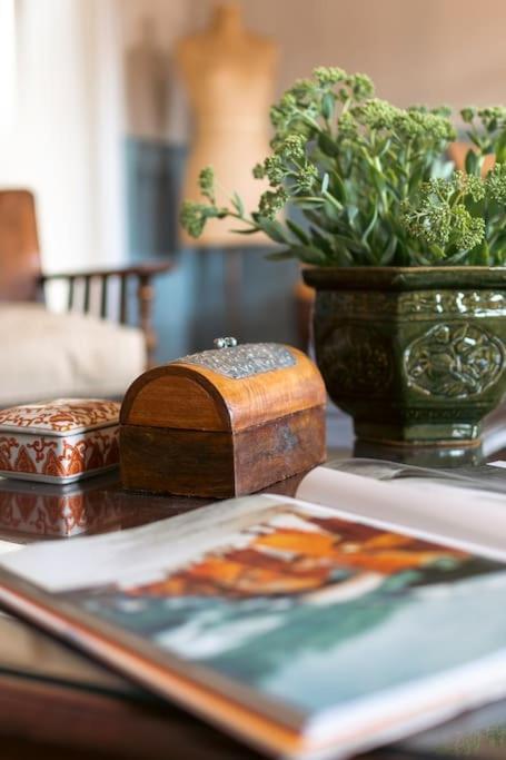 Sarah'S - A Townhouse Apartment In Georgian Holt ホルト エクステリア 写真